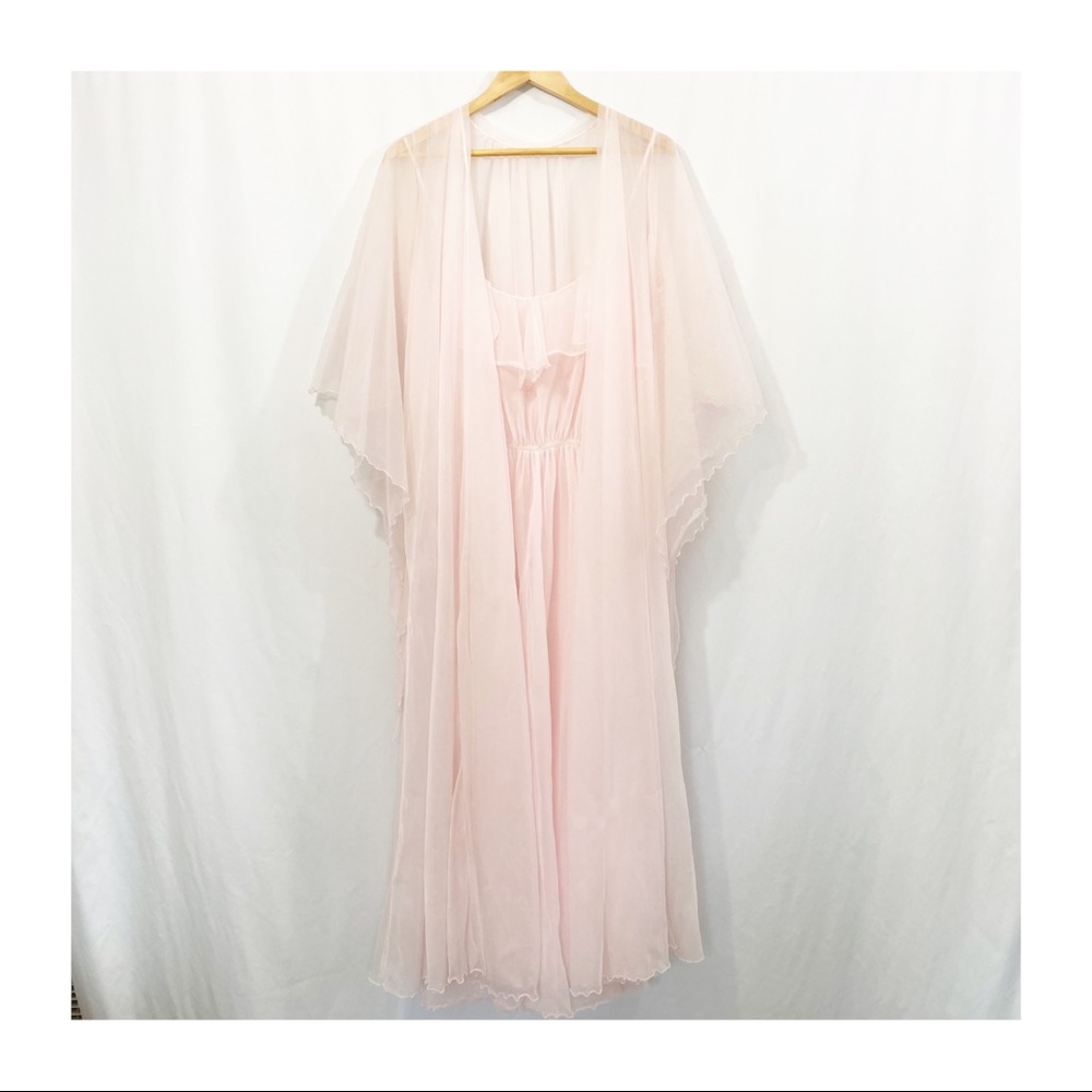 Vintage Intime Peignoir Set Negligee Chiffon Ruffle Nightgown and Robe Set Pink